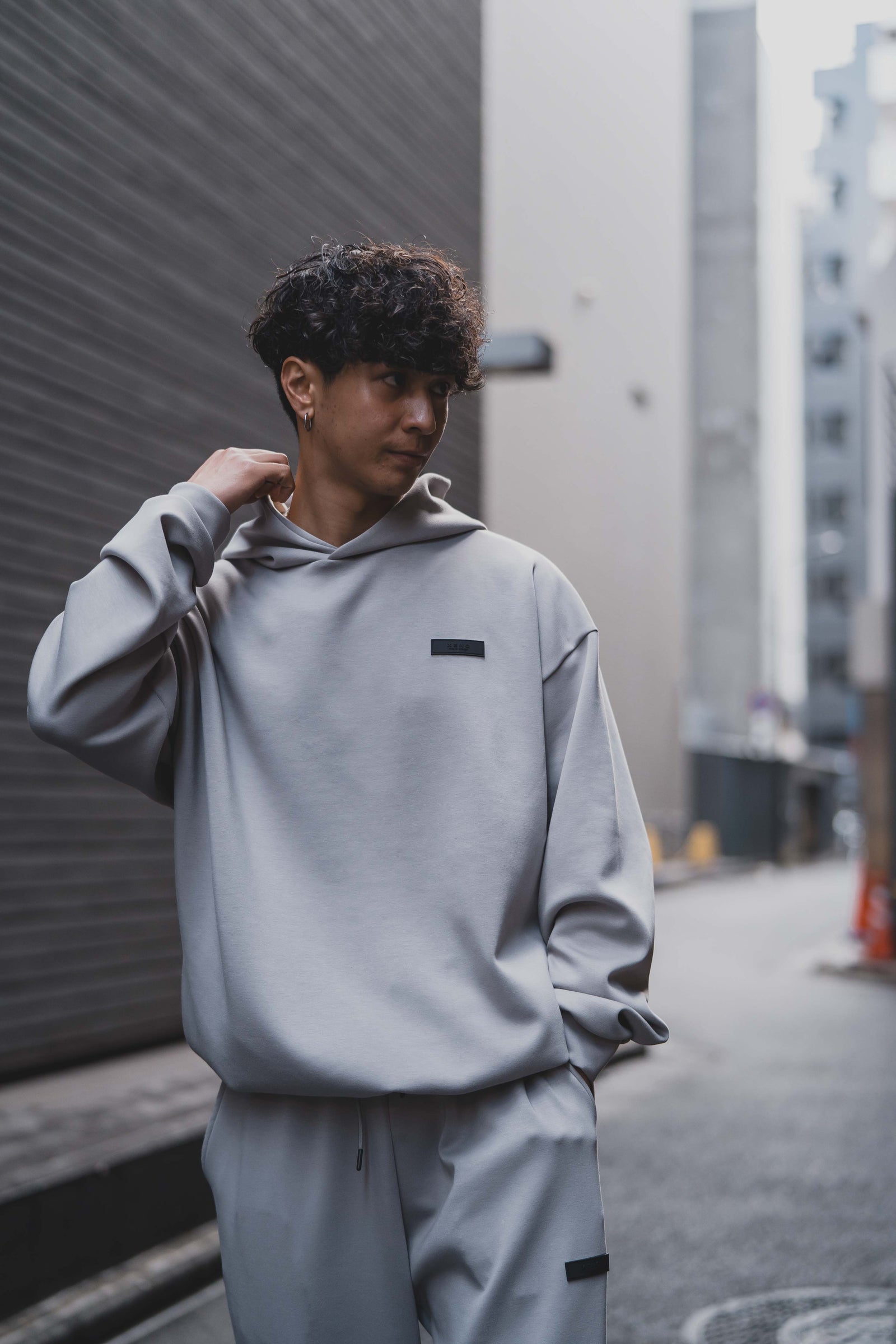 XENO OVERSIZED PREMIUM SWEAT HOODIE GRAY
