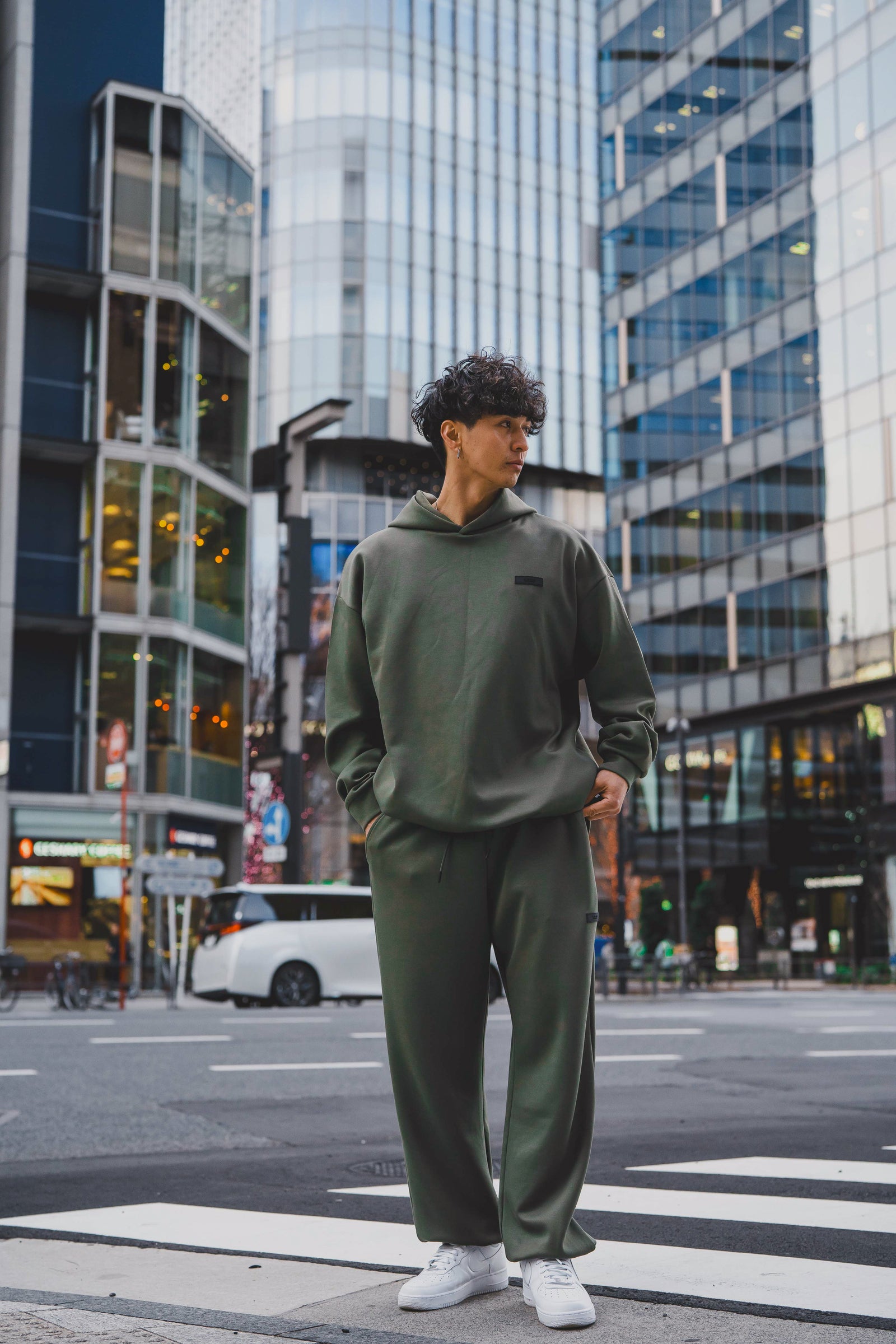 XENO OVERSIZED PREMIUM SWEAT HOODIE OLIVE