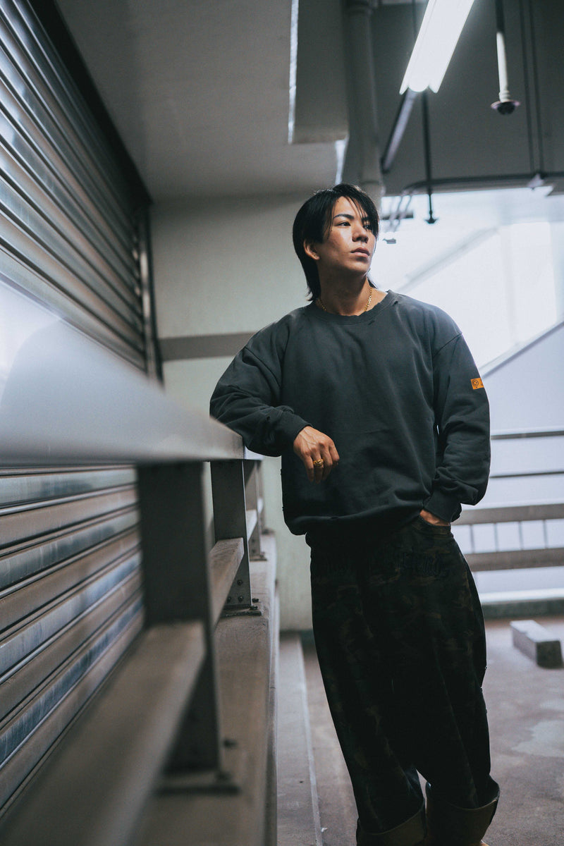 XENO DAMAGE SWEAT SHIRT GRAY