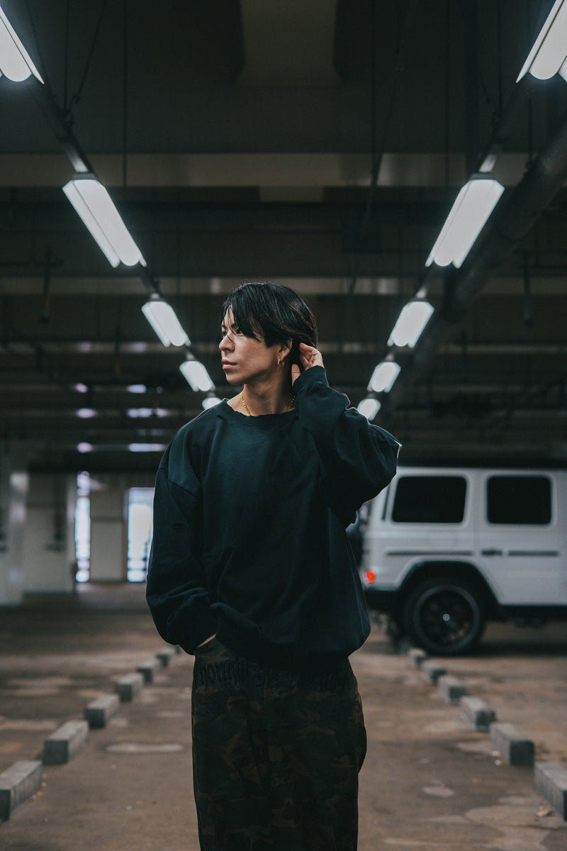 XENO DAMAGE SWEAT SHIRT BLACK