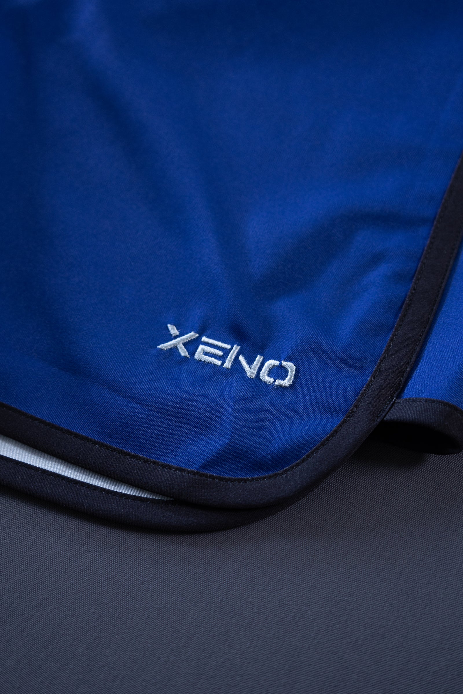 XENO 2TONE STAGE SHORTS BLUE x BLACK