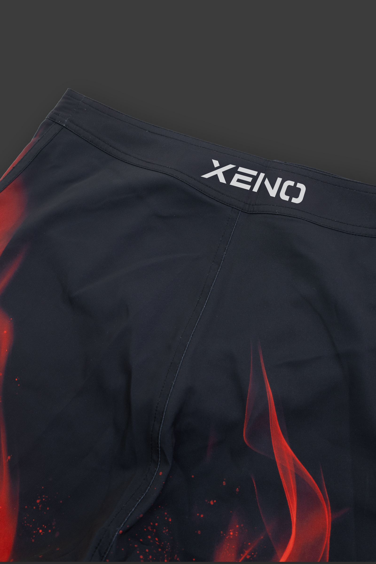 XENO FLAME SURF SHORTS BLACK RED