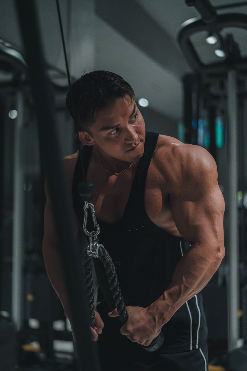 XENO PIPING STRINGER BLACK x WHITE