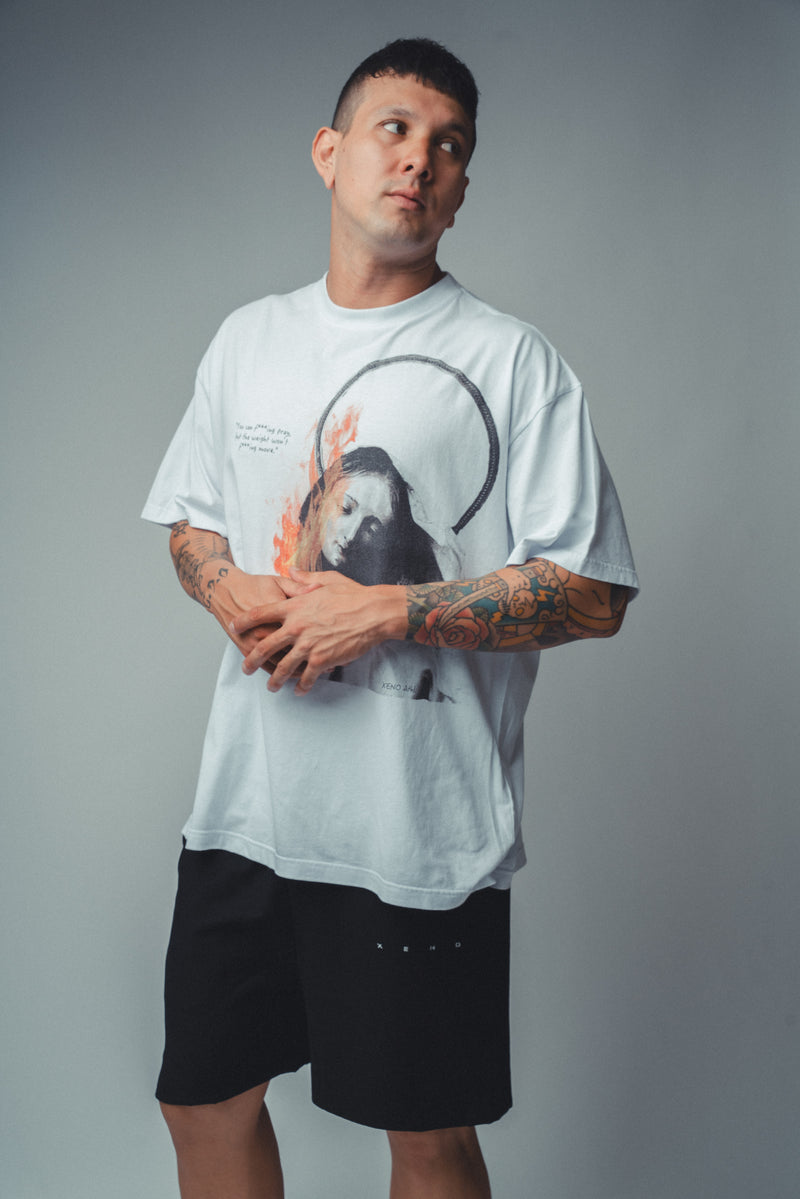 XENO “MARY BURN” OVERSIZED TEE BLEACH WHITE