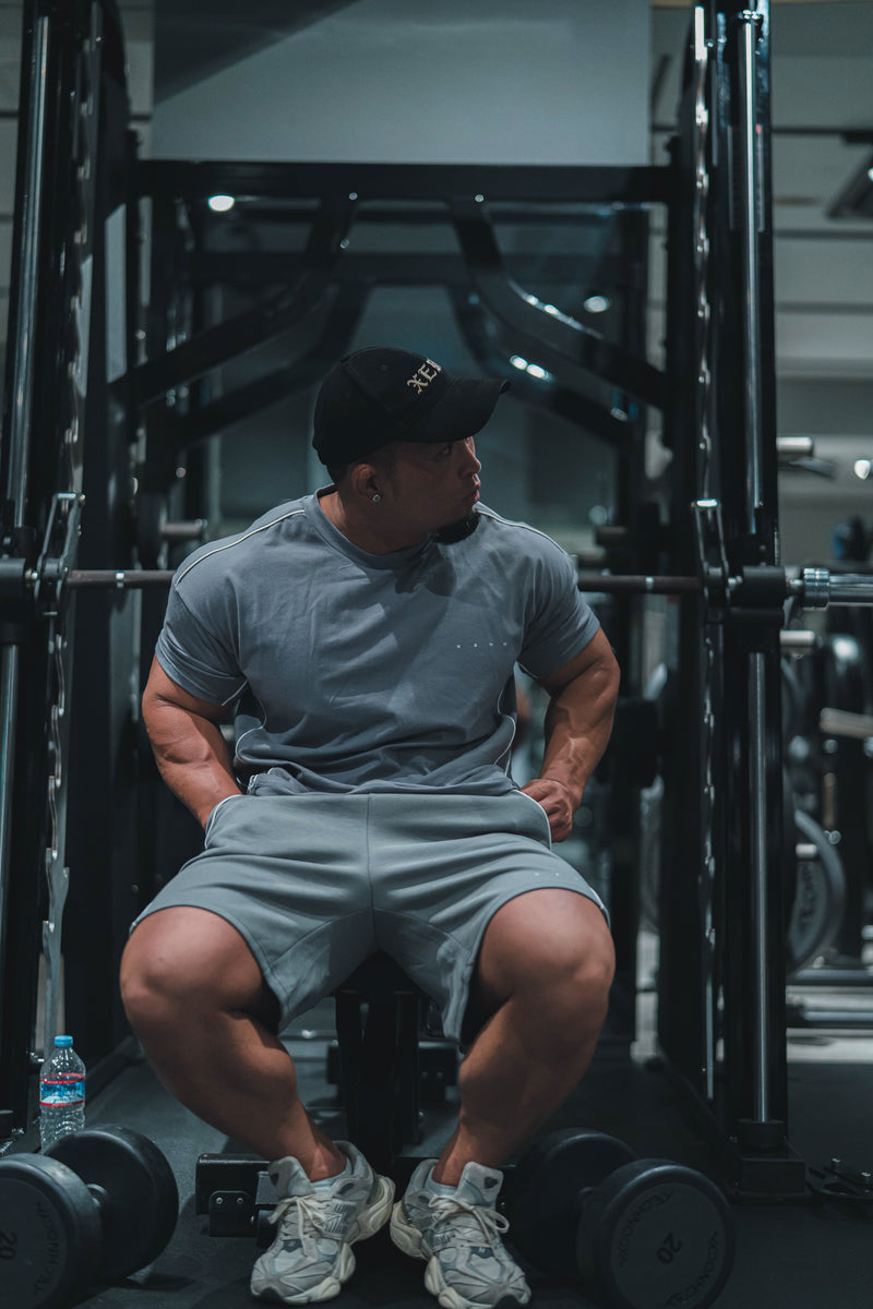 XENO PIPING DOUBLE KNIT SHORTS GRAY