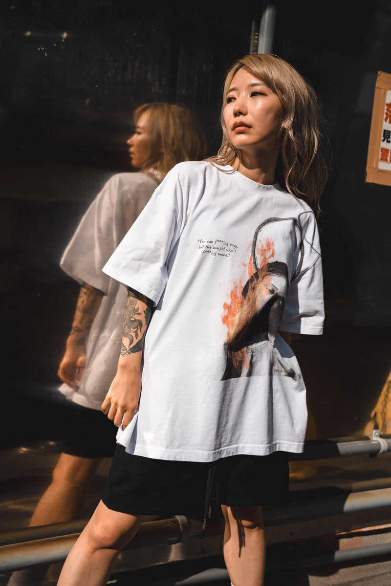 XENO “MARY BURN” OVERSIZED TEE BLEACH WHITE