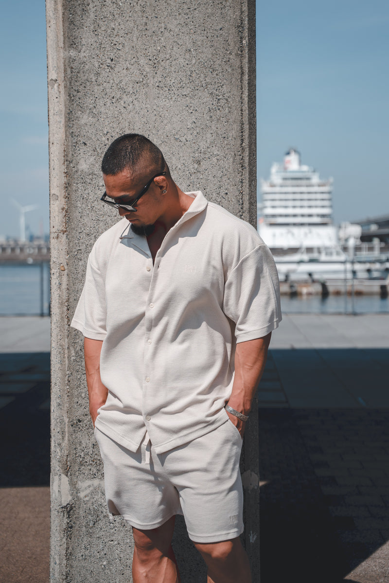 XENO WAFFLE RELAXED SHORTS WHITE BEIGE