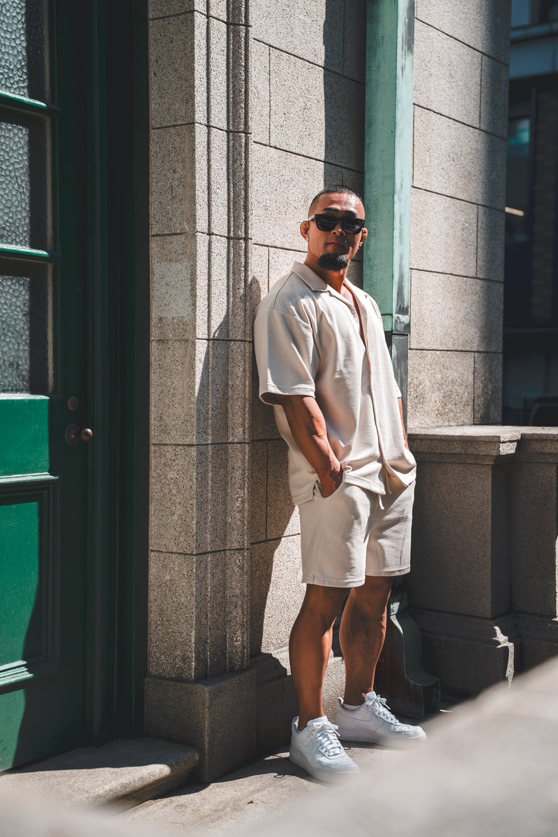 XENO WAFFLE RELAXED SHORTS WHITE BEIGE