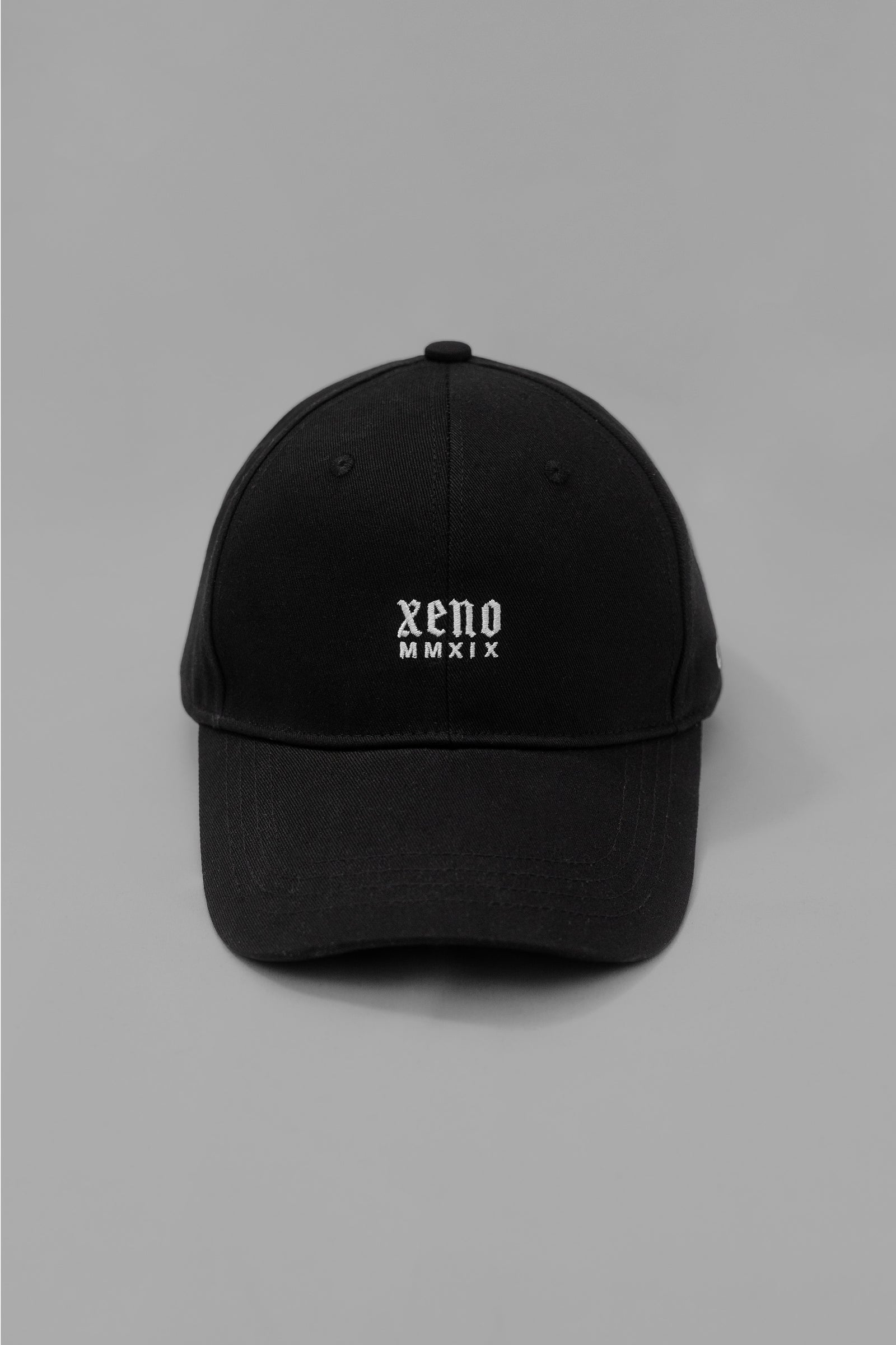 XENO MMXIX CAP BLACK x WHITE