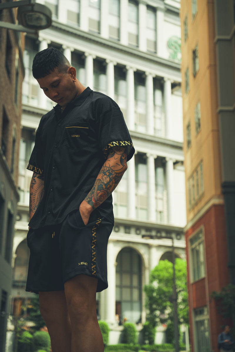 XENO EDGE LINE SHORT PANTS BLACK x GOLD
