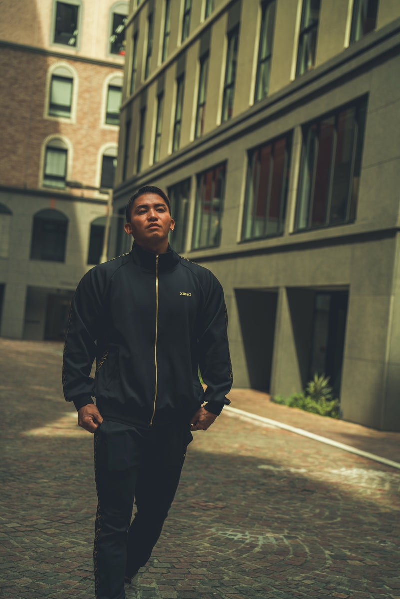 XENO EDGE LINE TRACK TOP BLACK x GOLD