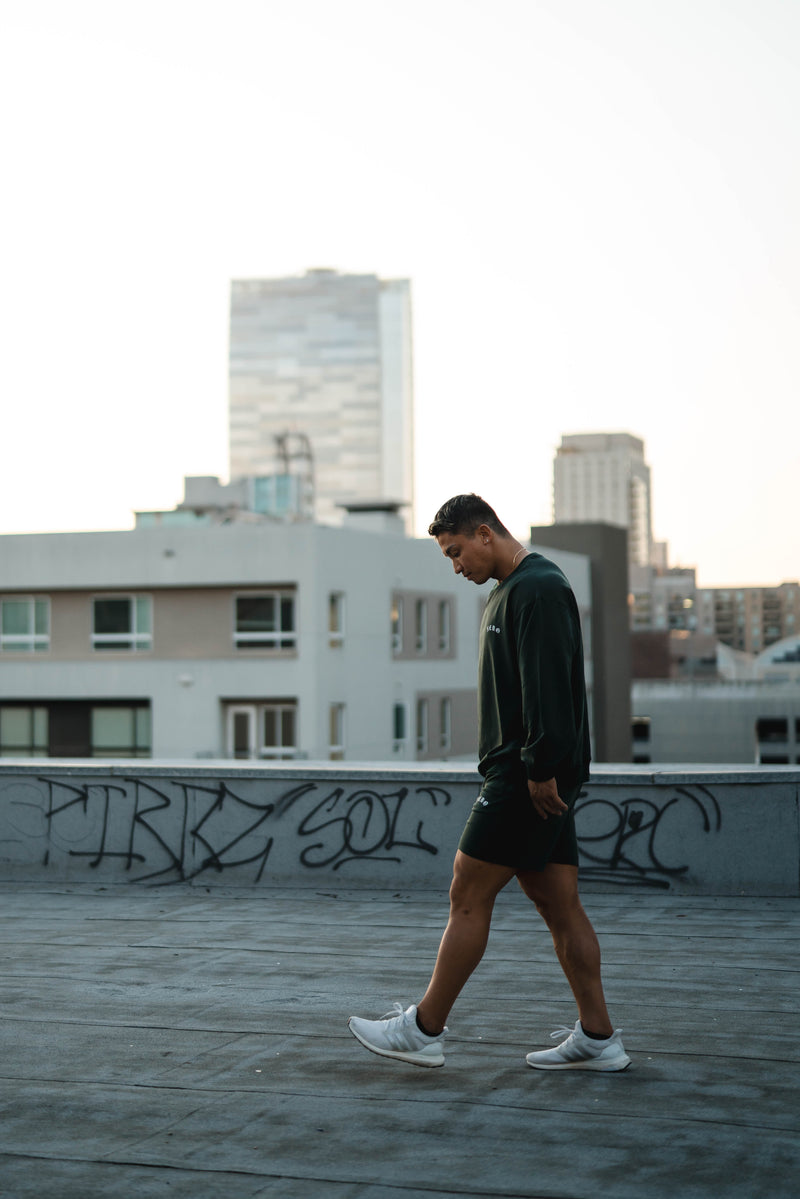 XENO BLACK LETTER SWEAT SHORTS DARK GREEN