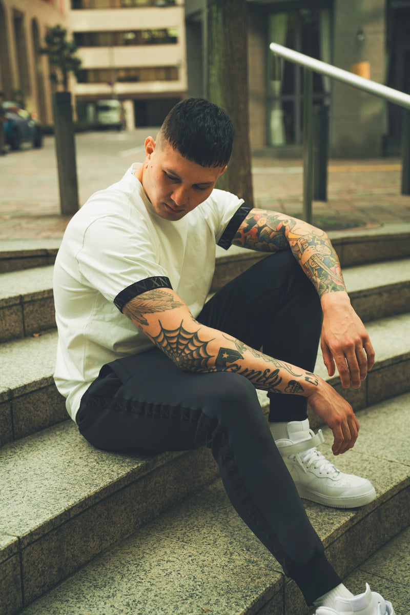 XENO EDGE LINE TRACK PANTS BLACK x BLACK