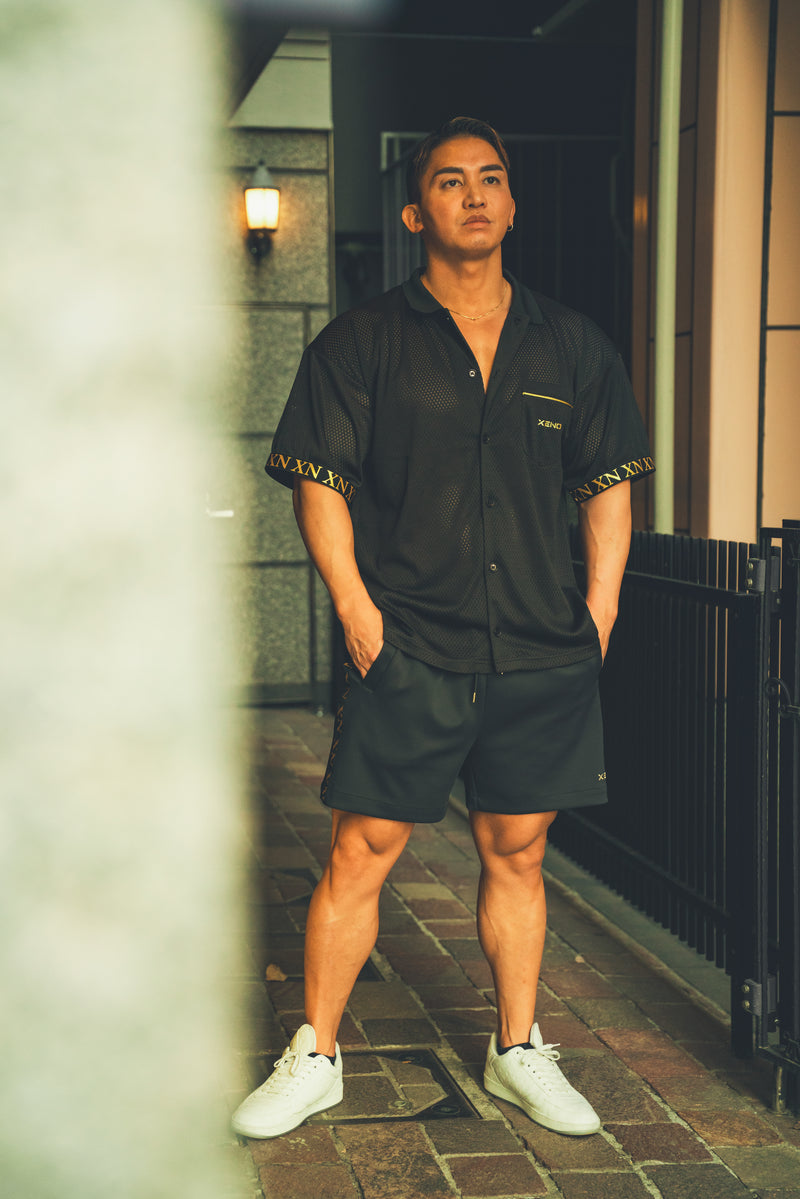 XENO EDGE LINE SHORT PANTS BLACK x GOLD