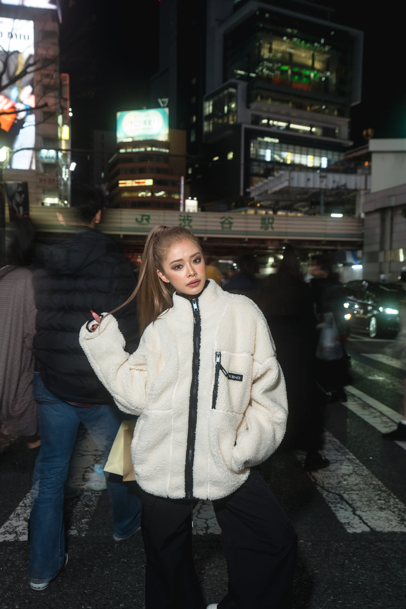 XENO OVERSIZED BOA FLEECE JACKET WHITE