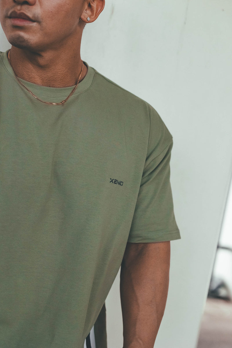 XENO DIAGONAL LINE T-SHIRT GRASSGREEN