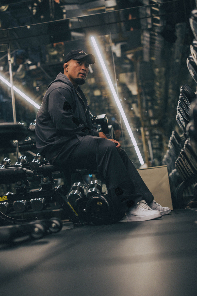 XENO “NFTS” SWEAT PANTS CHARCOAL