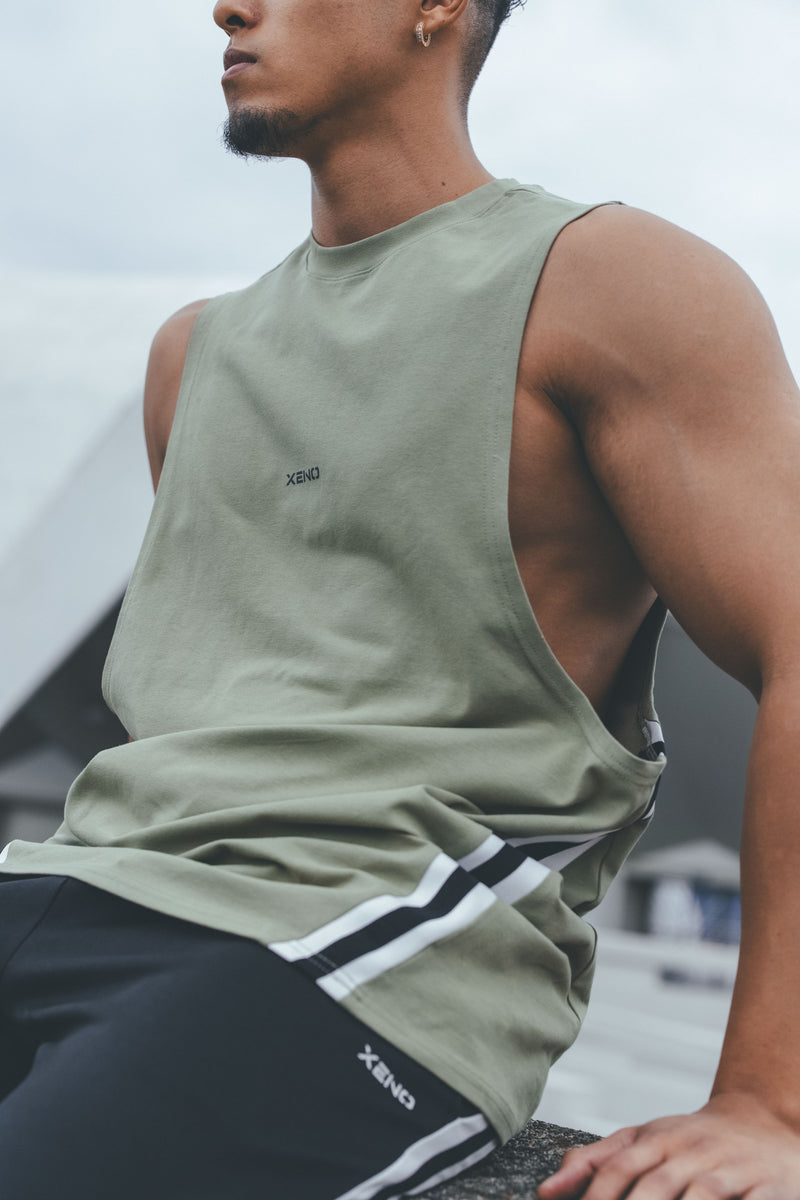 XENO DIAGONAL LINE TANK GRASSGREEN