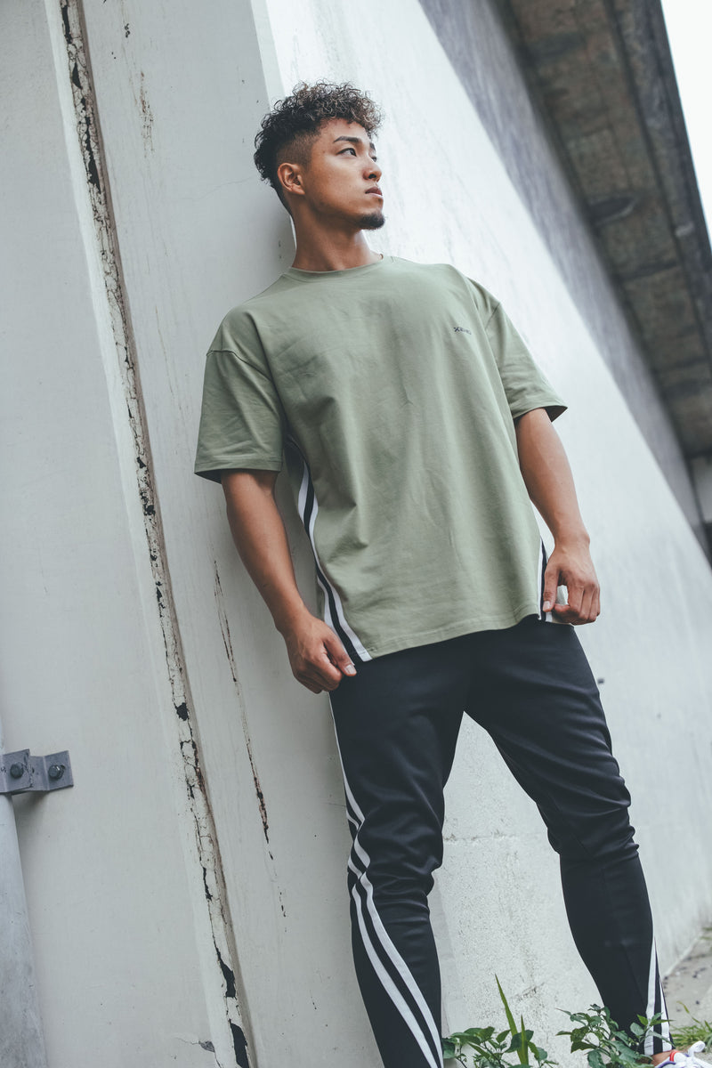 XENO DIAGONAL LINE T-SHIRT GRASSGREEN