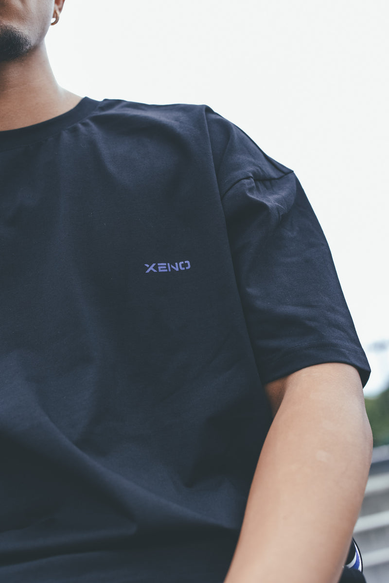 XENO DIAGONAL LINE T-SHIRT BLACK x BLUE