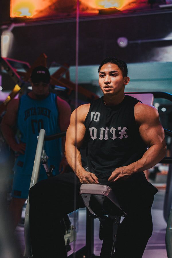 XENO 7TH ANNIV.  SLEEVELESS TEE BLACK