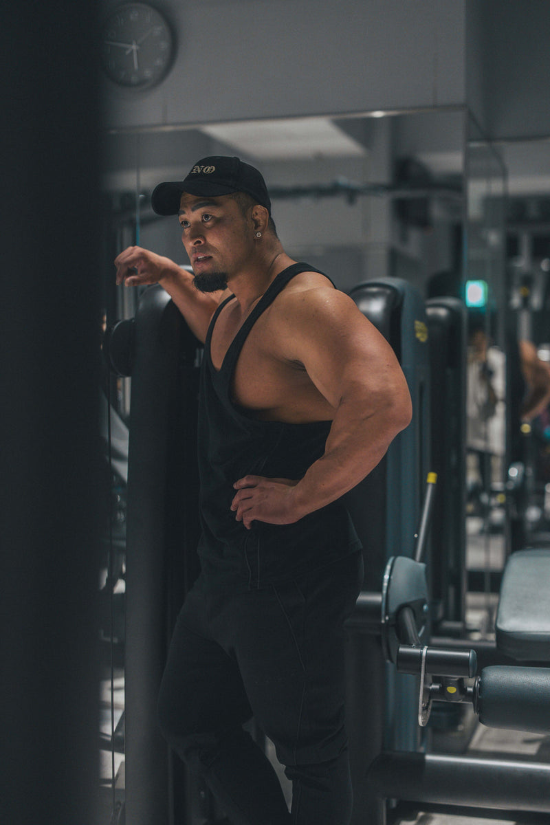 XENO PIPING STRINGER BLACK x BLACK