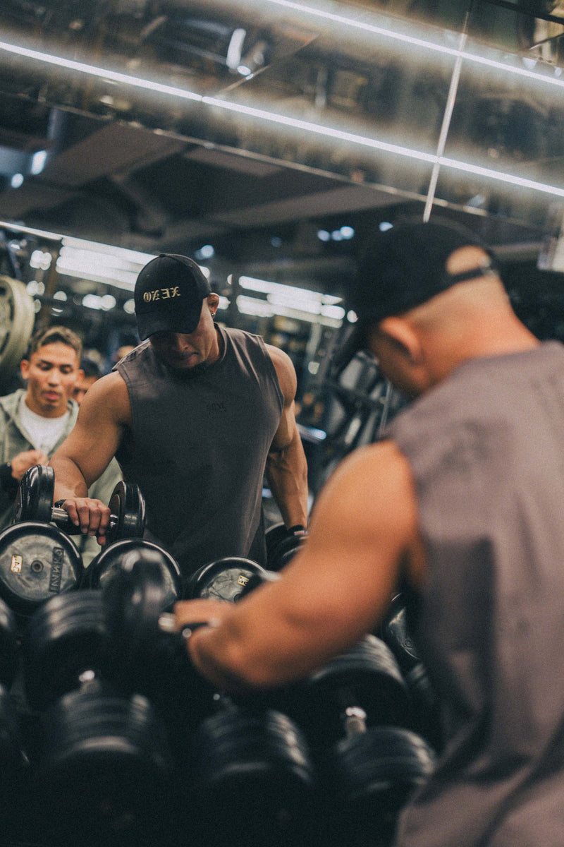 XENO “NFTS”SLEEVELESS TEE CHARCOAL