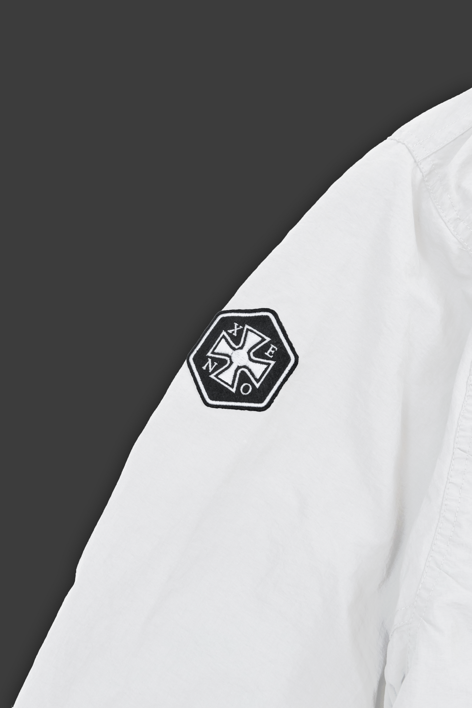 XENO NYLON WOVEN JACKET White