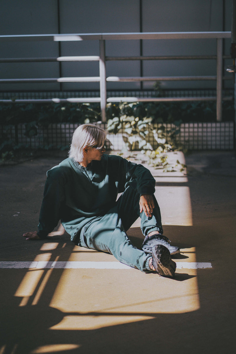 XENO DAMAGE SWEAT PANTS GREEN