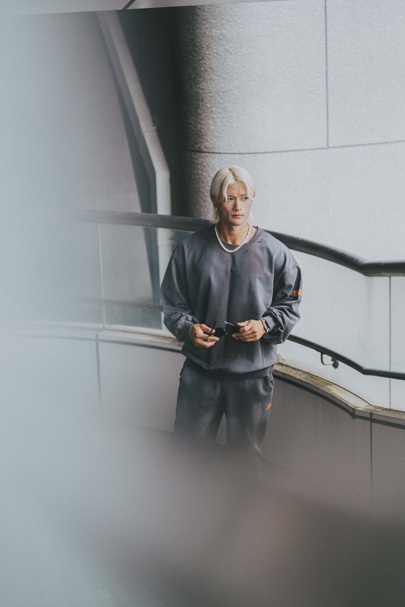 XENO DAMAGE SWEAT SHIRT GRAY