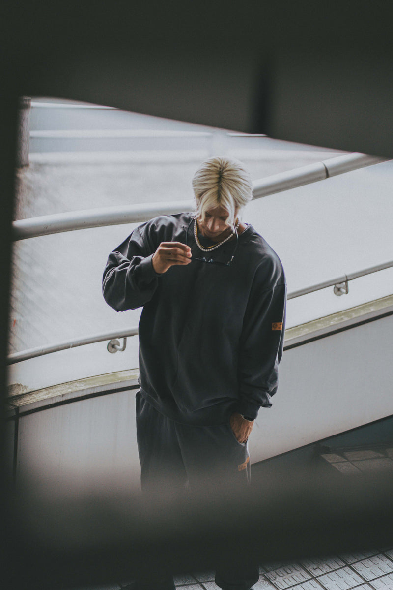 XENO DAMAGE SWEAT SHIRT GRAY