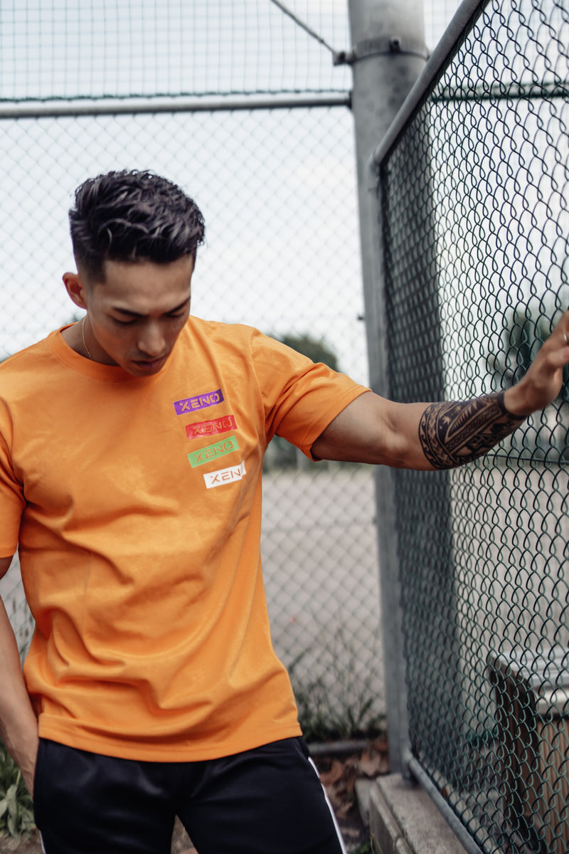 XENO STICKER LOGO T-SHIRT Orange