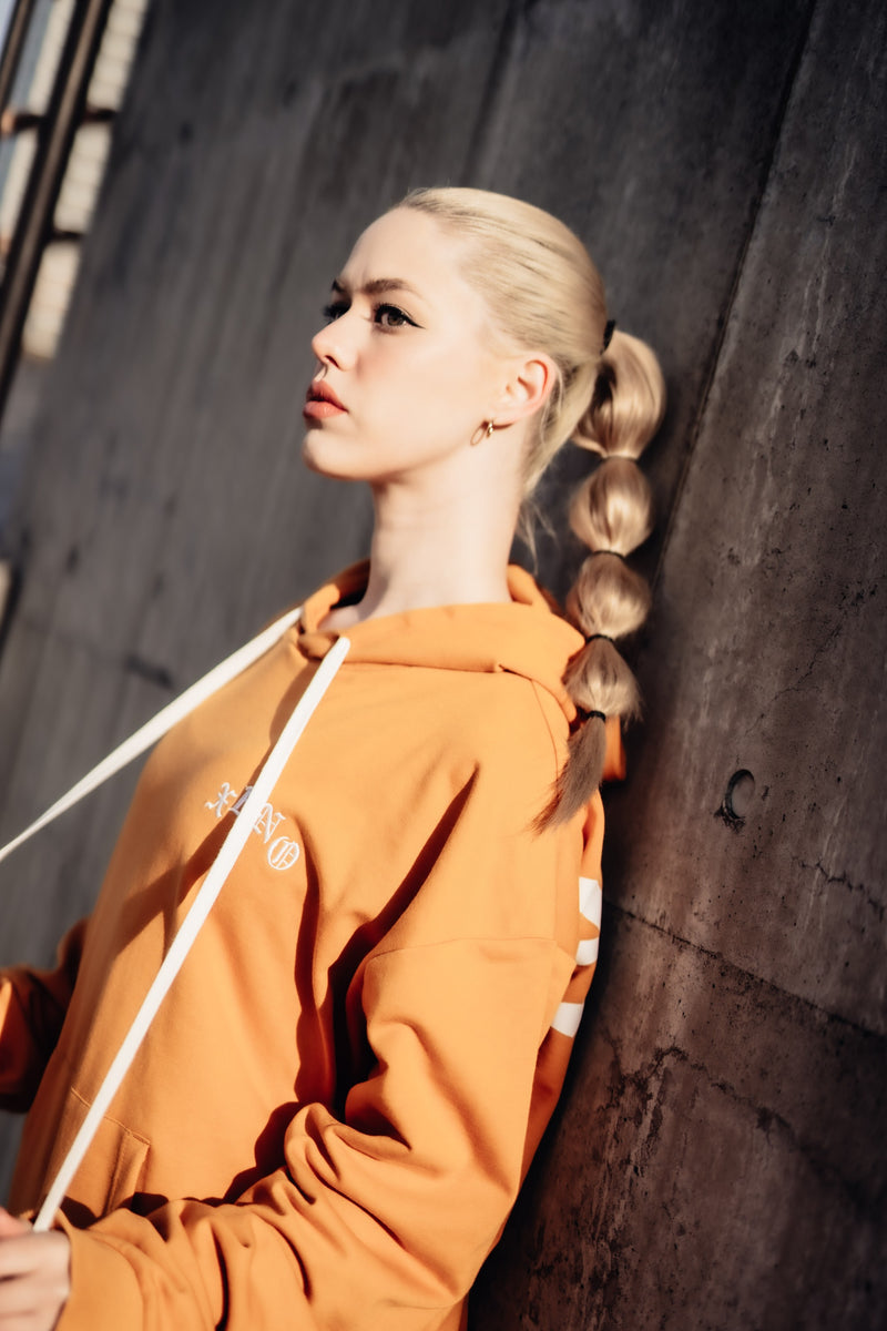 XENO OLD ENGLISH ARCH HOODIE Orange
